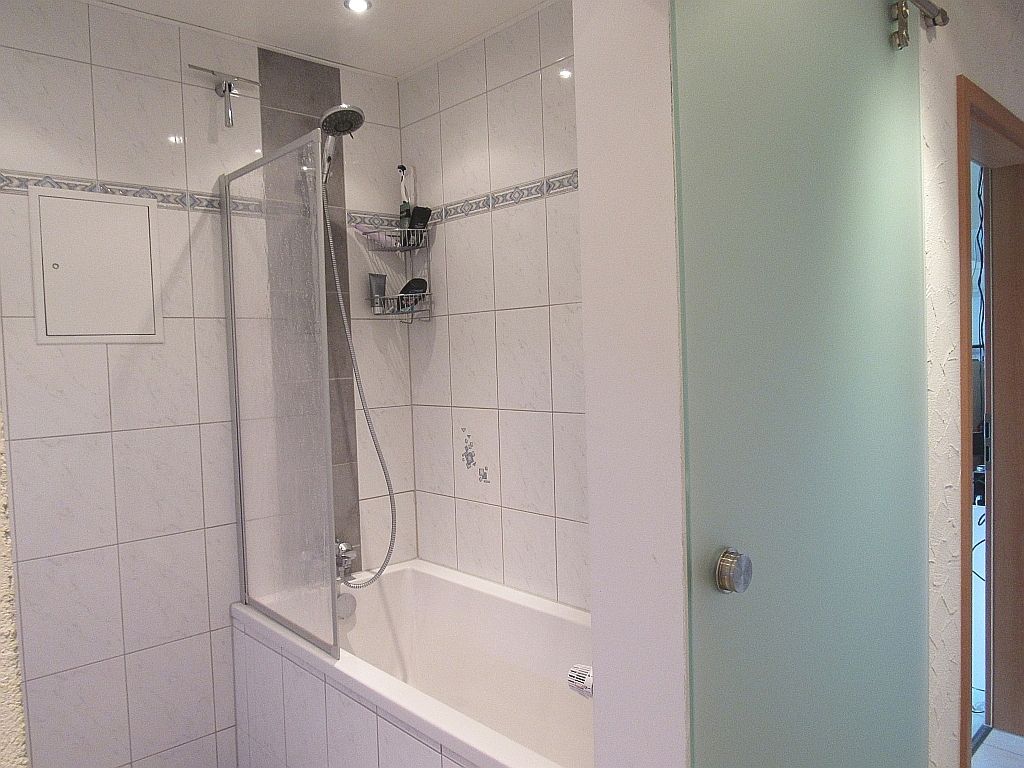 Badezimmer mit Wanne