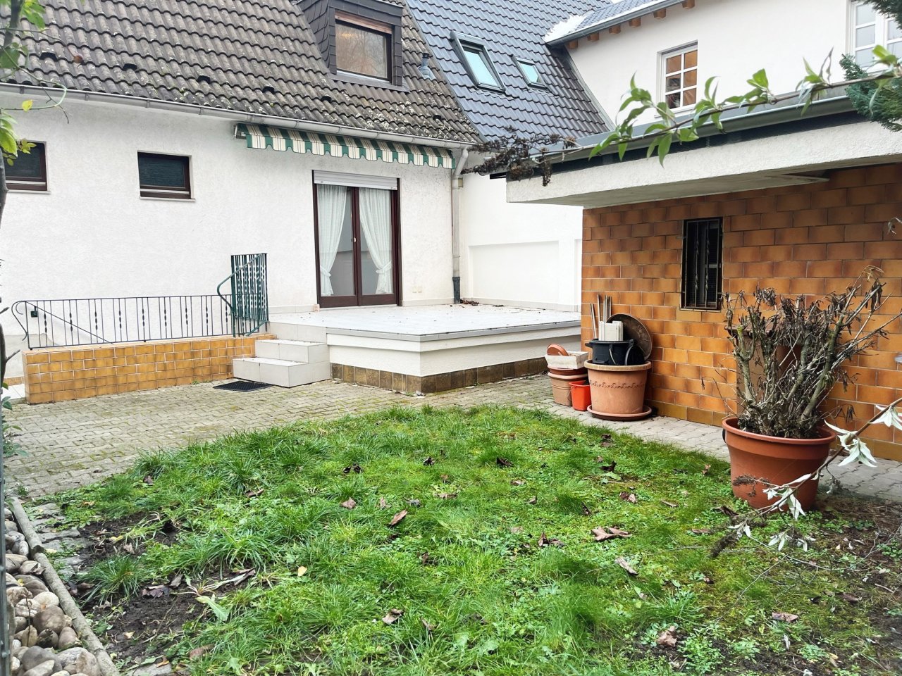 Hausansicht Terrasse