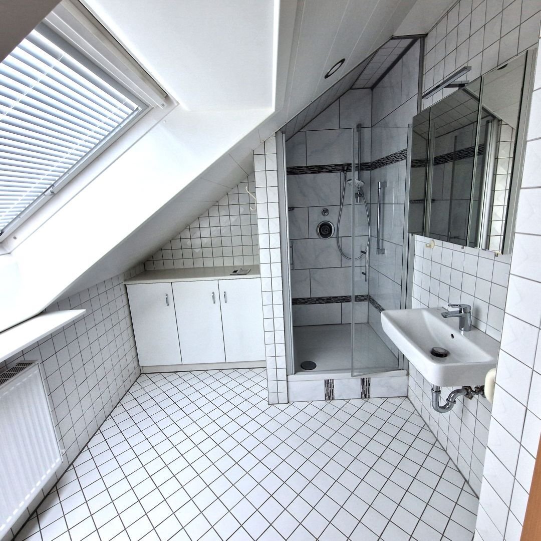 Duschbad DG Ansicht 1
