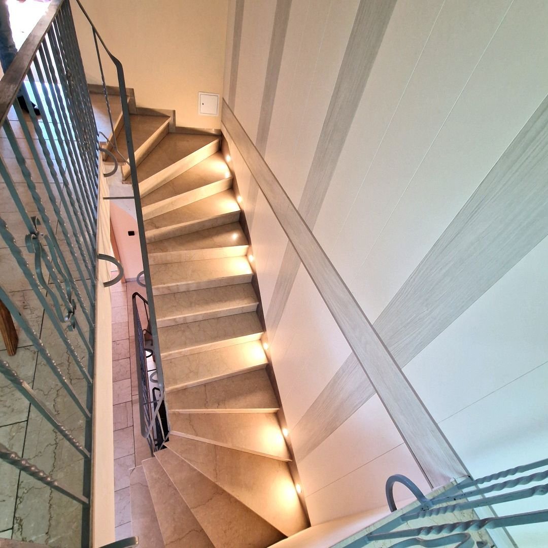 Treppe mit Beleuchtung