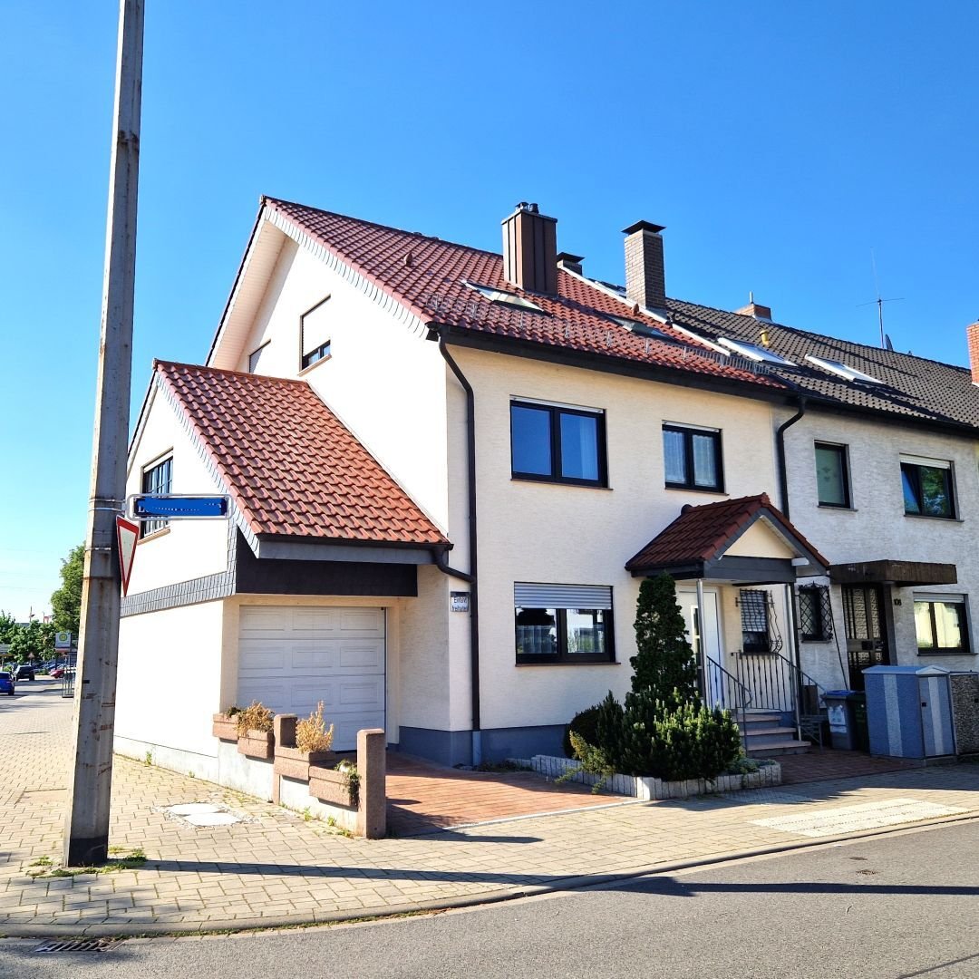 Straßenansicht