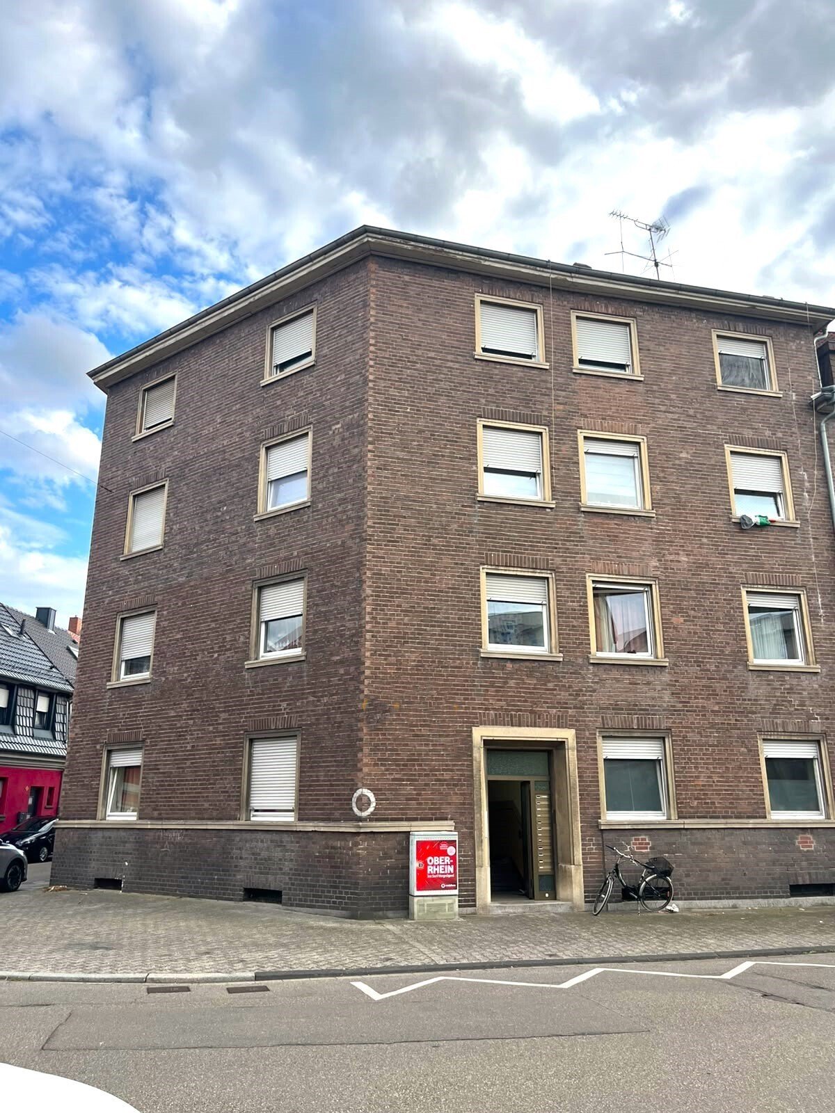 Mannheim: Attraktive Kapitalanlage: Vermietete 1-Zimmer-Wohnung mit großzügigen 48 m² Mannheim: Attraktive Kapitalanlage: Vermietete 1-Zimmer-Wohnung mit großzügigen 48 m²